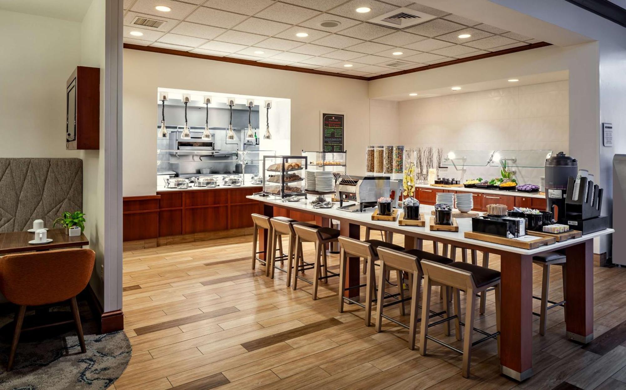 Hilton Garden Inn Chicago O'Hare Airport Des Plaines Exterior photo